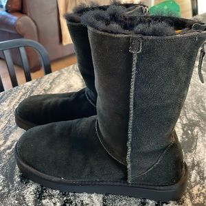 UGG zip up short black boots
